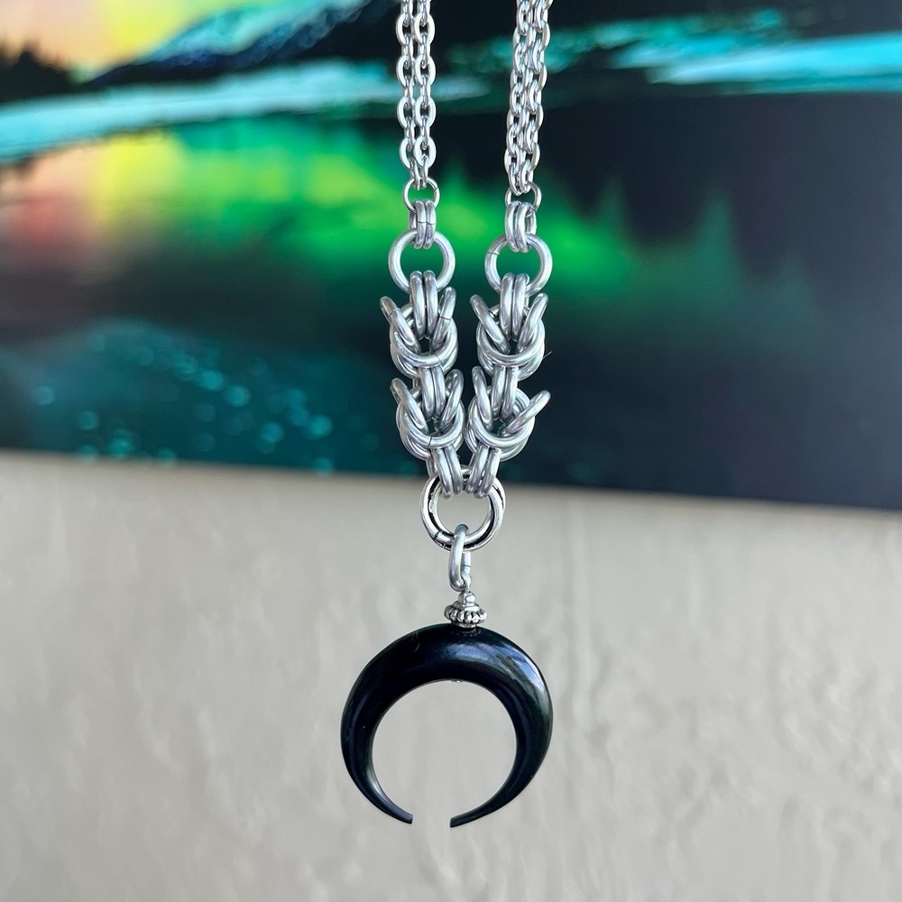 Handmade maille necklace up side down black horns crescent moon lunula boho goth - Picture 2 of 13